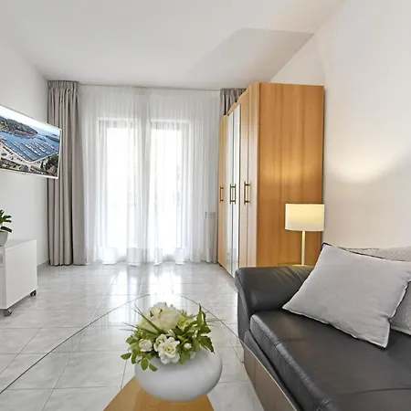 Gloria Apartment Vrsar